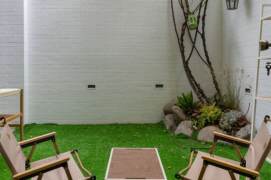 Modern Bright 2BR Apartment near Jaguar Shanghai Symphony Hall with Private Garden (L1/L7)