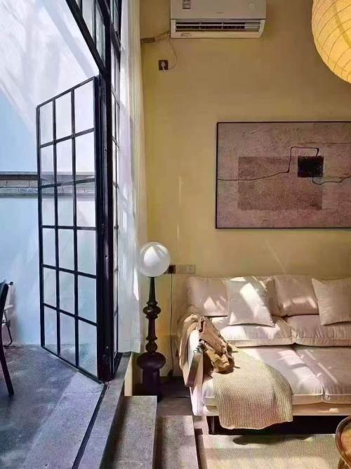 Housing image — Living Room