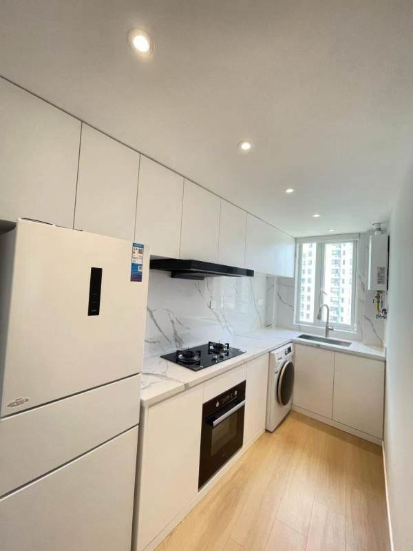 Housing image — Kitchen