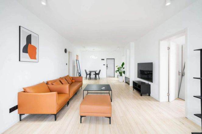 High-Floor Spacious Bright 3BR Apartment near Dapuqiao Metro with Floor-to-Ceiling Windows (L9/L13)