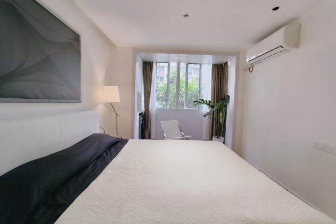 2BR Apartment near Caobao Rd Metro (L1/L12)