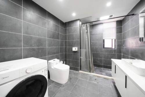 Housing image — Bathroom