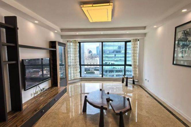 High-Floor 3BR Apartment at Joffre Garden (L1/L10/L12)
