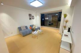 Modern 2BR Apartment near Yishan Rd Metro with Floor-to-Ceiling Windows (L3/L4/L9)