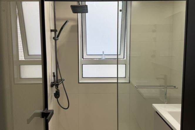 High-Floor 3BR Apartment near Zhongshan Park (L2/L3/L4)
