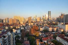 Spacious 1BR Shared Apartment near Jiangsu Rd Metro (L2/L11)