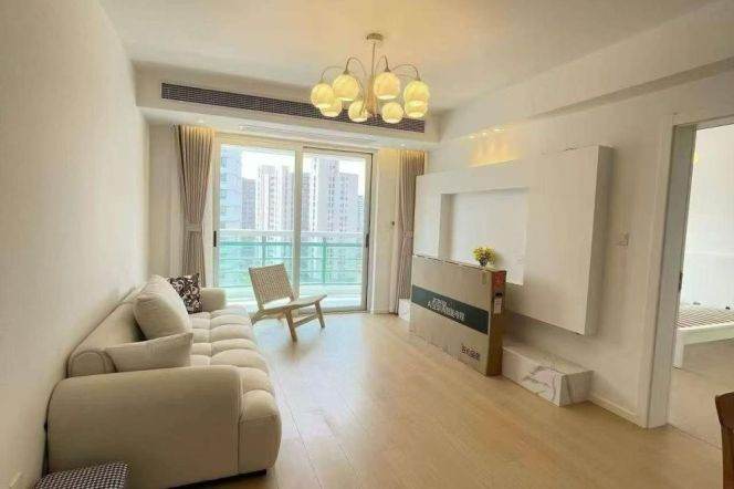 Spacious Bright 1BR Apartment in Jing'an with Floor-to-Ceiling Windows (L13/L14)