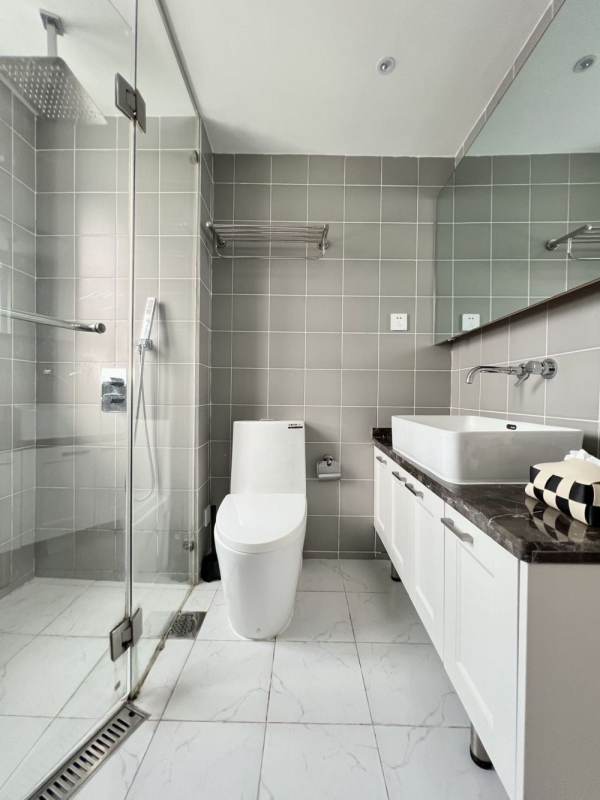 Housing image — Bathroom