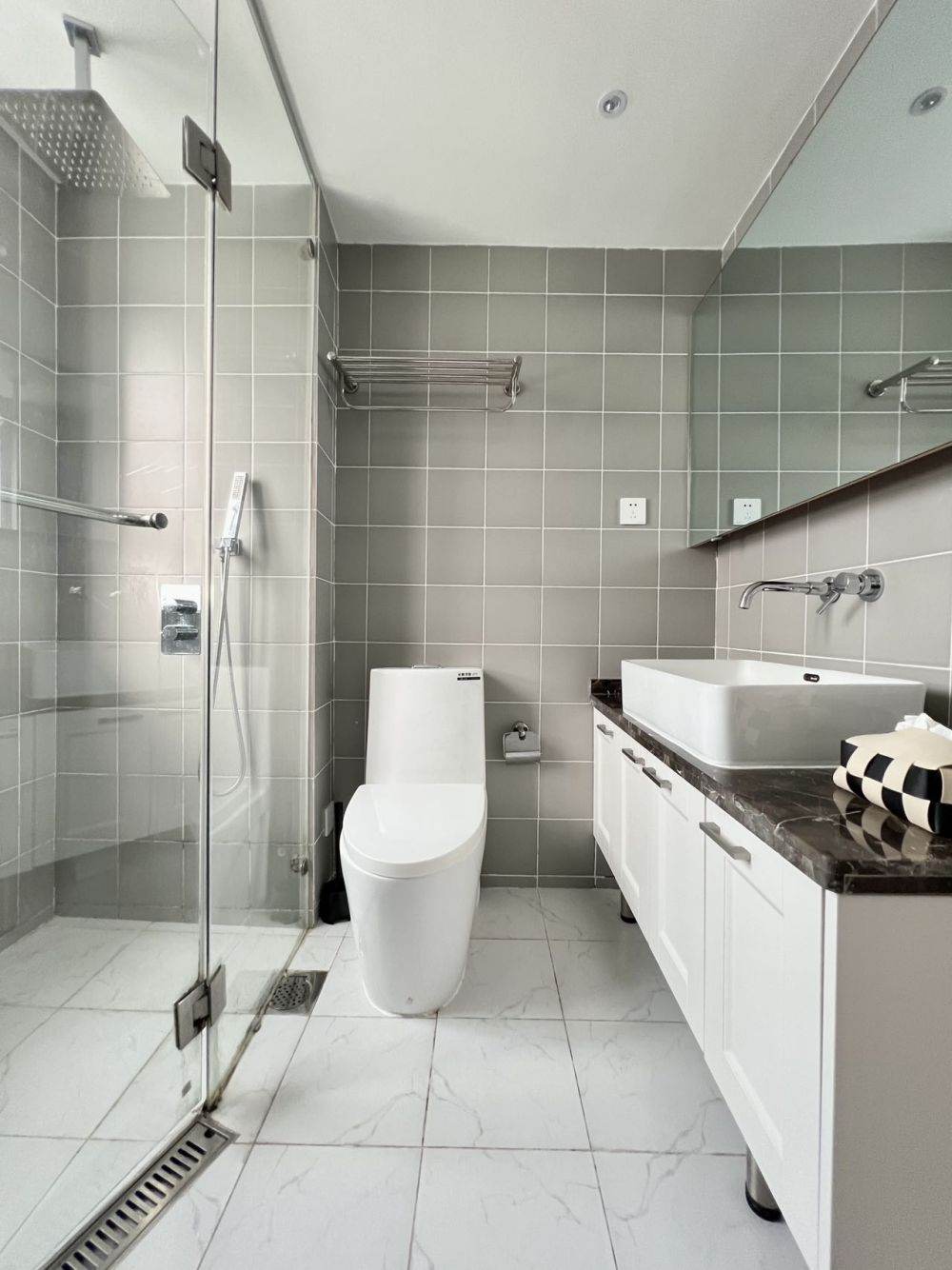 Housing image — Bathroom