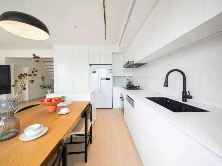 Housing image — Kitchen