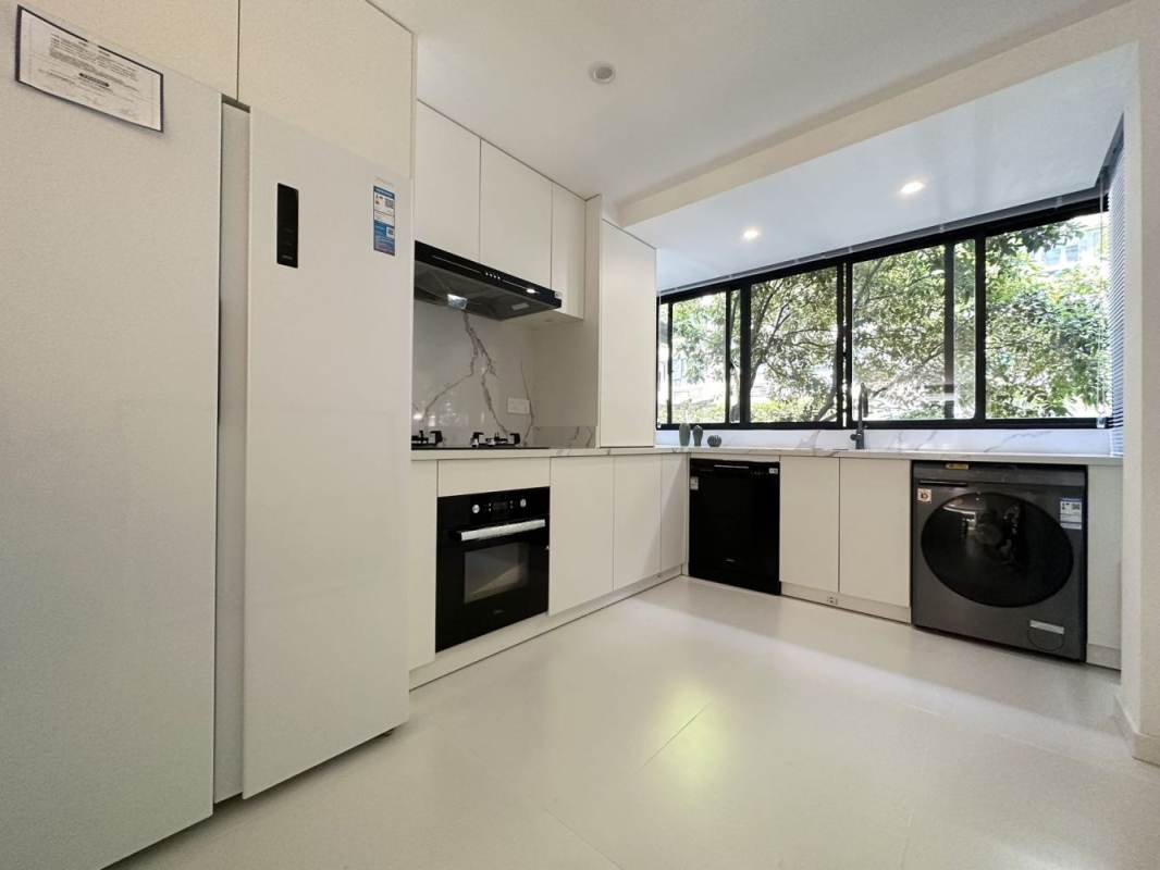 Housing image — Kitchen