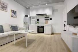 Bright Modern 2BR Apartment near Zhongshan Park (L2/L3/L4)