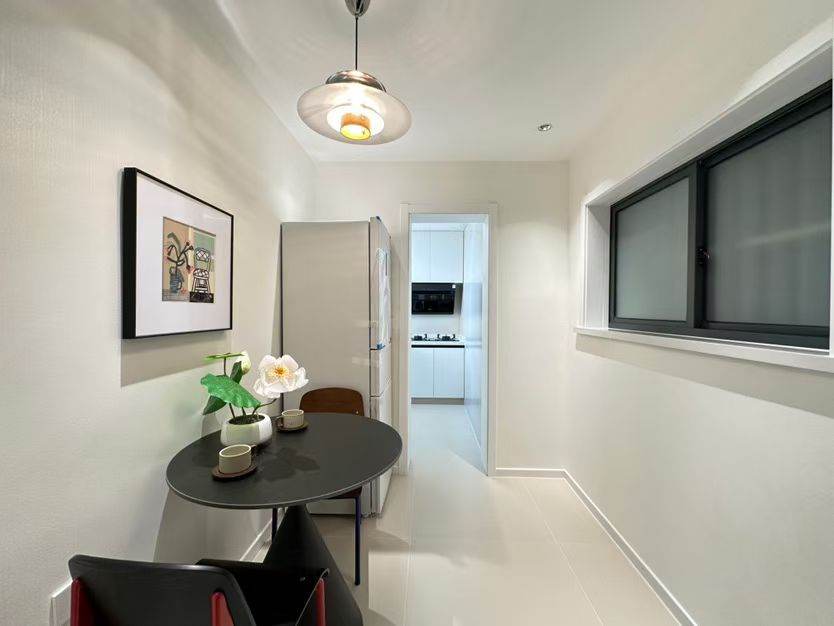 Housing image — Dining Area