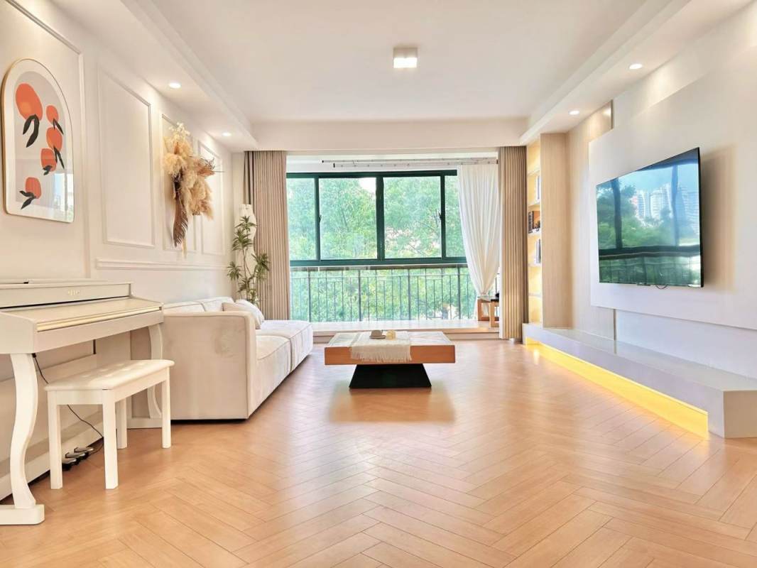 Housing image — Living Room