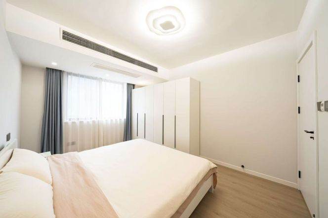 Spacious 1BR Apartment in Old Xuhui