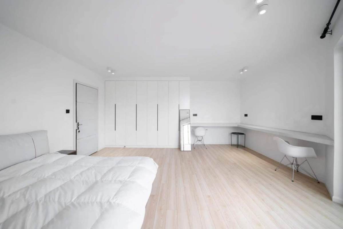Housing image — Bedroom