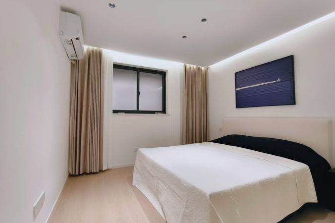 Spacious 1BR Apartment near Yishan Rd Metro