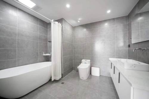 Housing image — Bathroom