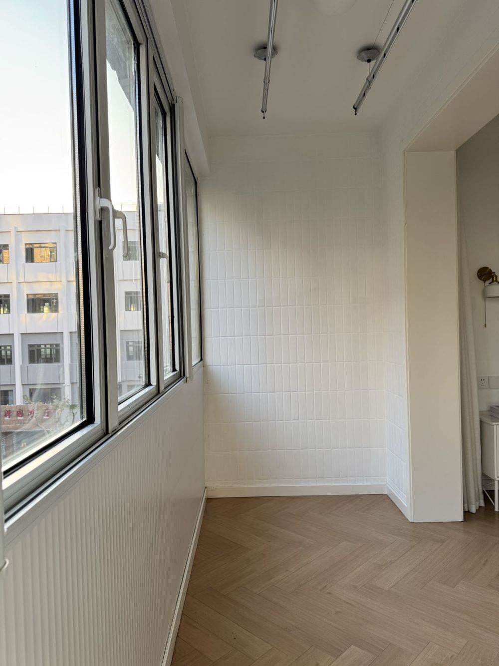 Housing image — Balcony