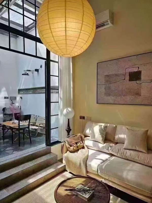Housing image — Living Room