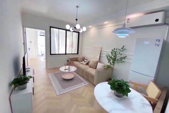 1BR Apartment near Zhongshan Park (L2/L11)