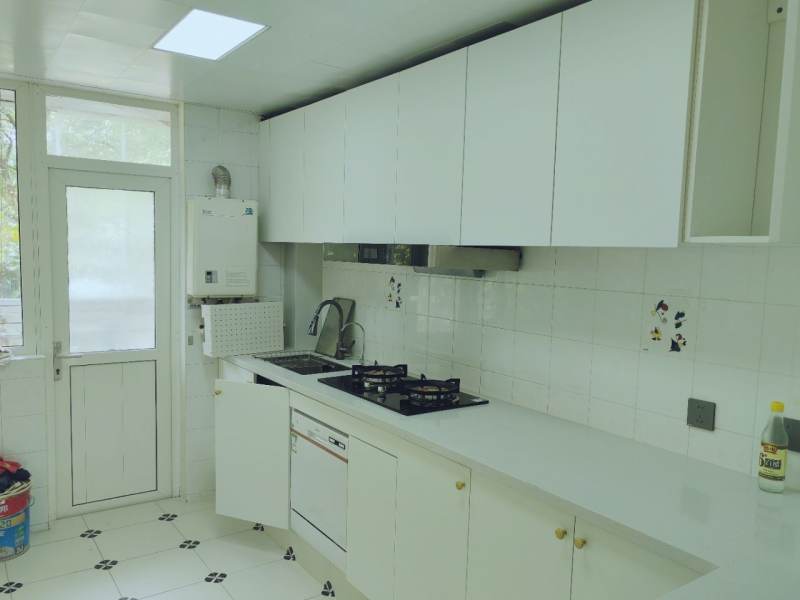 Housing image — Kitchen