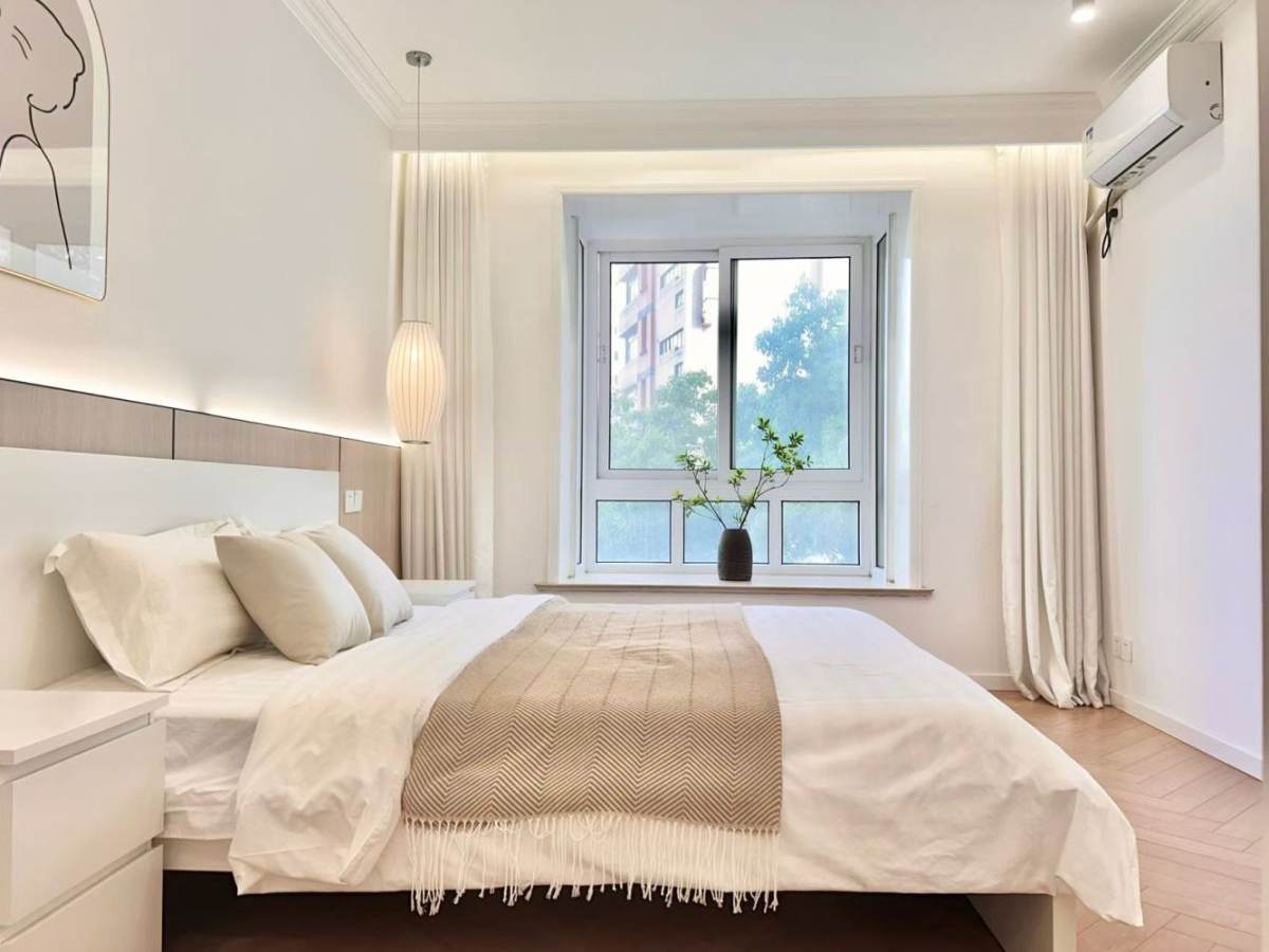 Housing image — Bedroom