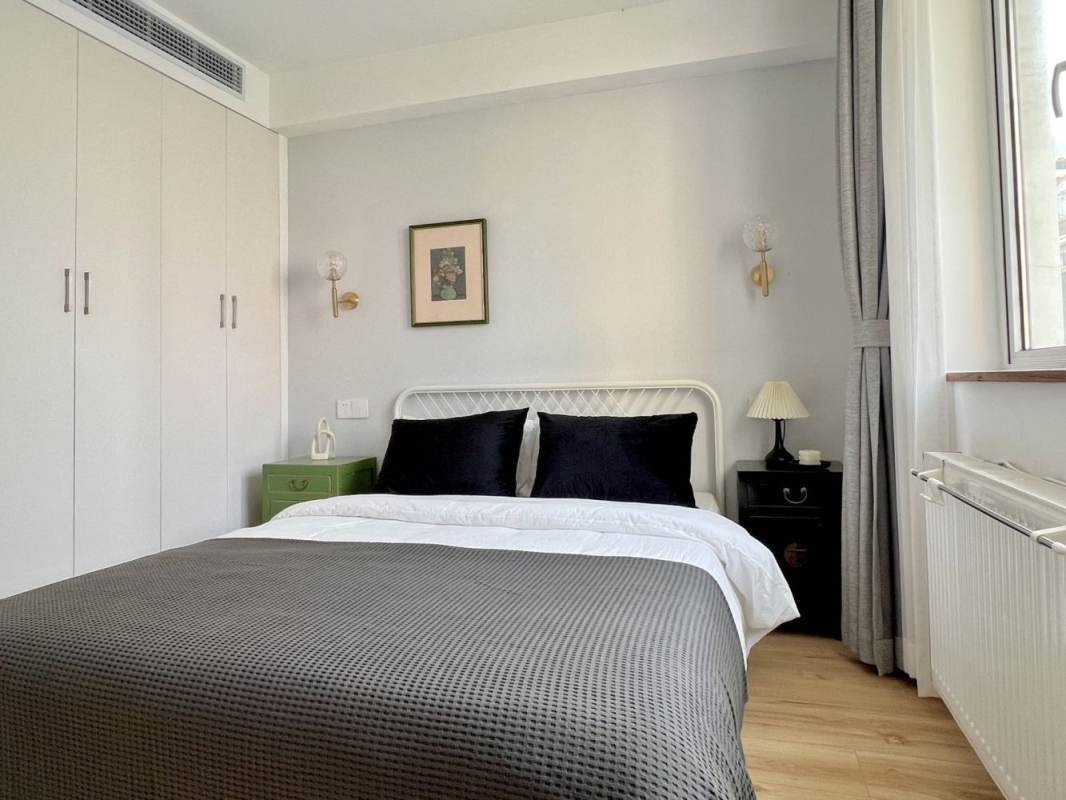 Housing image — Bedroom