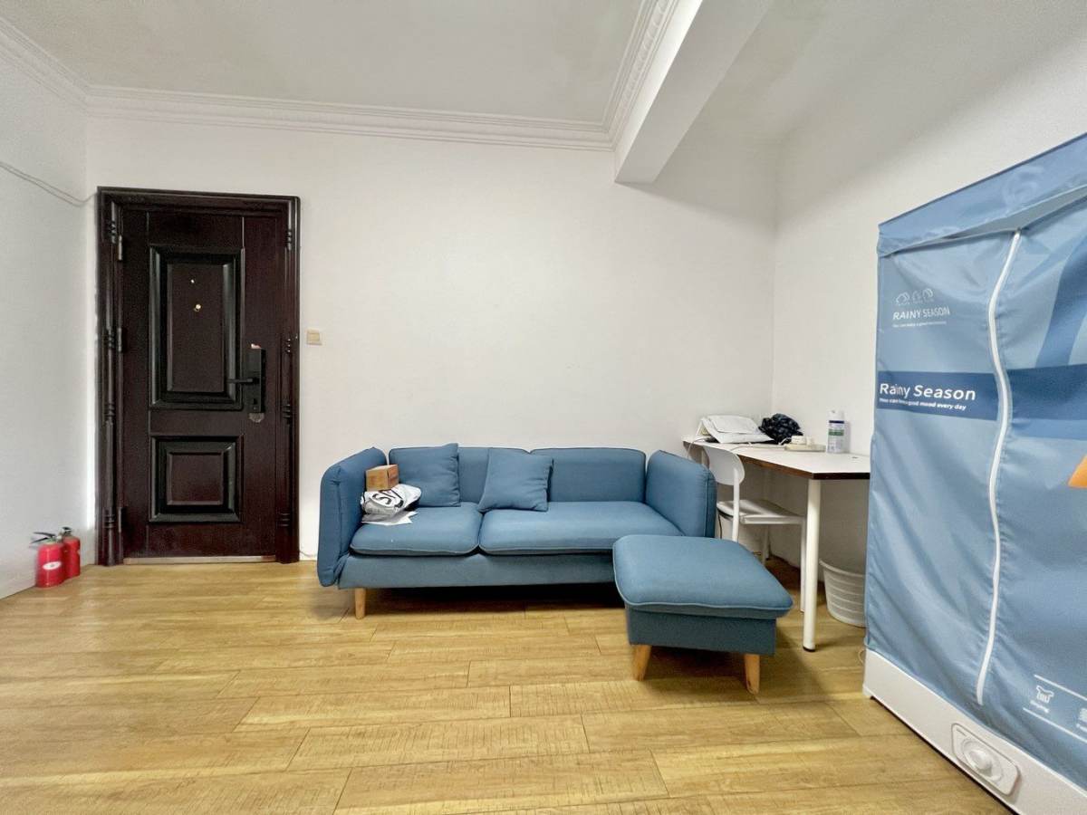 Housing image — Living Room