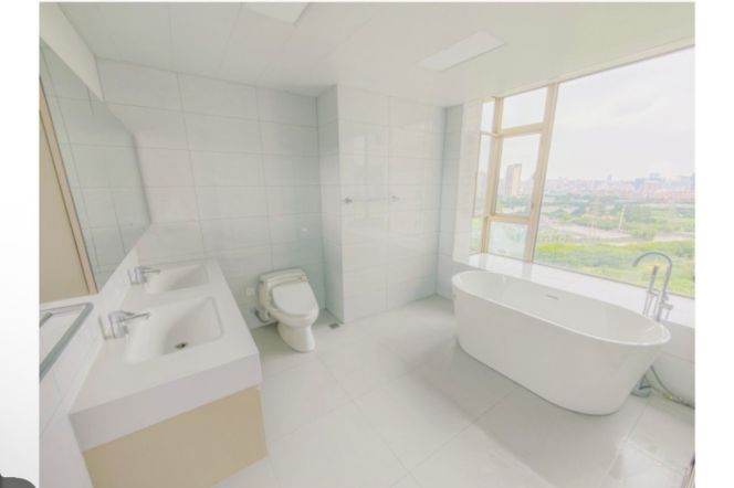 High-Floor Spacious 4BR Apartment near Lantian Road Metro