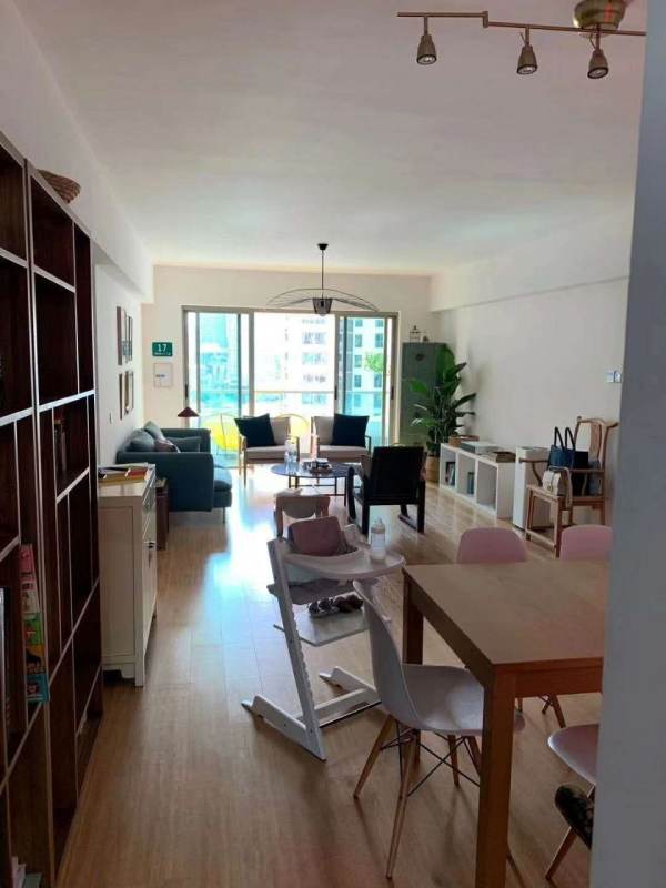 Housing image — Living Room