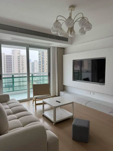 Housing image — Living Room