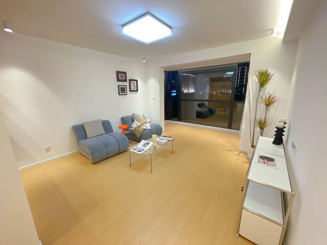 Housing image — Living Room