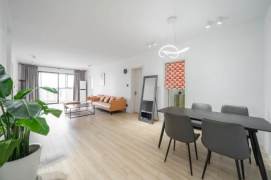 High-Floor Spacious Bright 3BR Apartment near Dapuqiao Metro with Floor-to-Ceiling Windows (L9/L13)