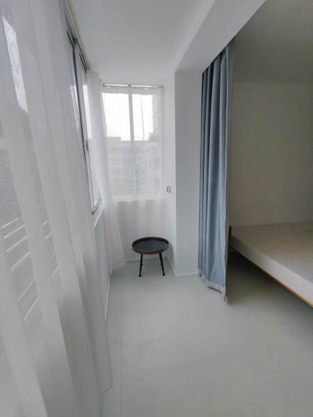 Housing image — Balcony