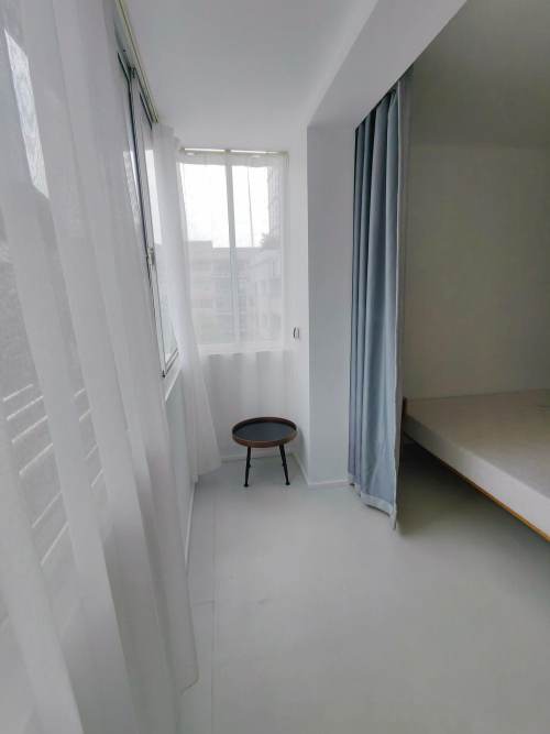 Housing image — Balcony