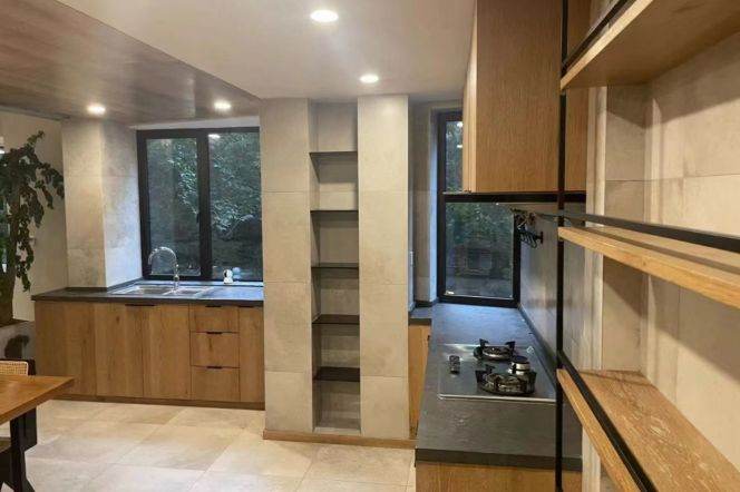 Spacious 2BR Apartment near South Shaanxi Rd Metro