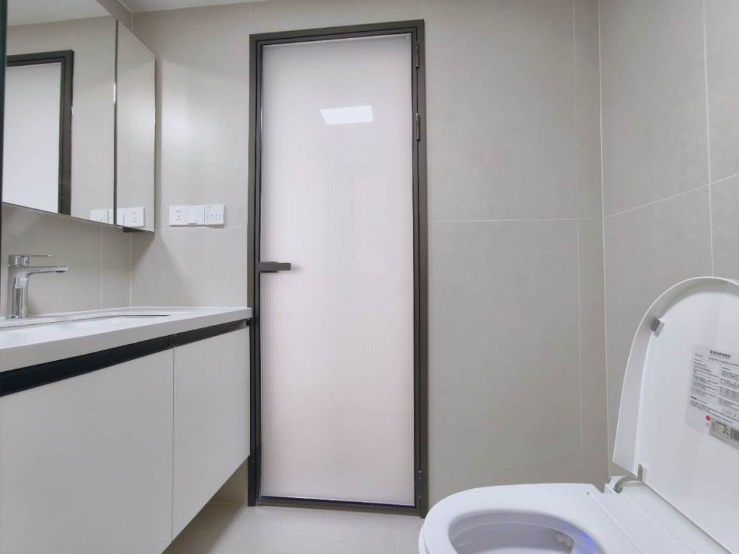 Housing image — Bathroom
