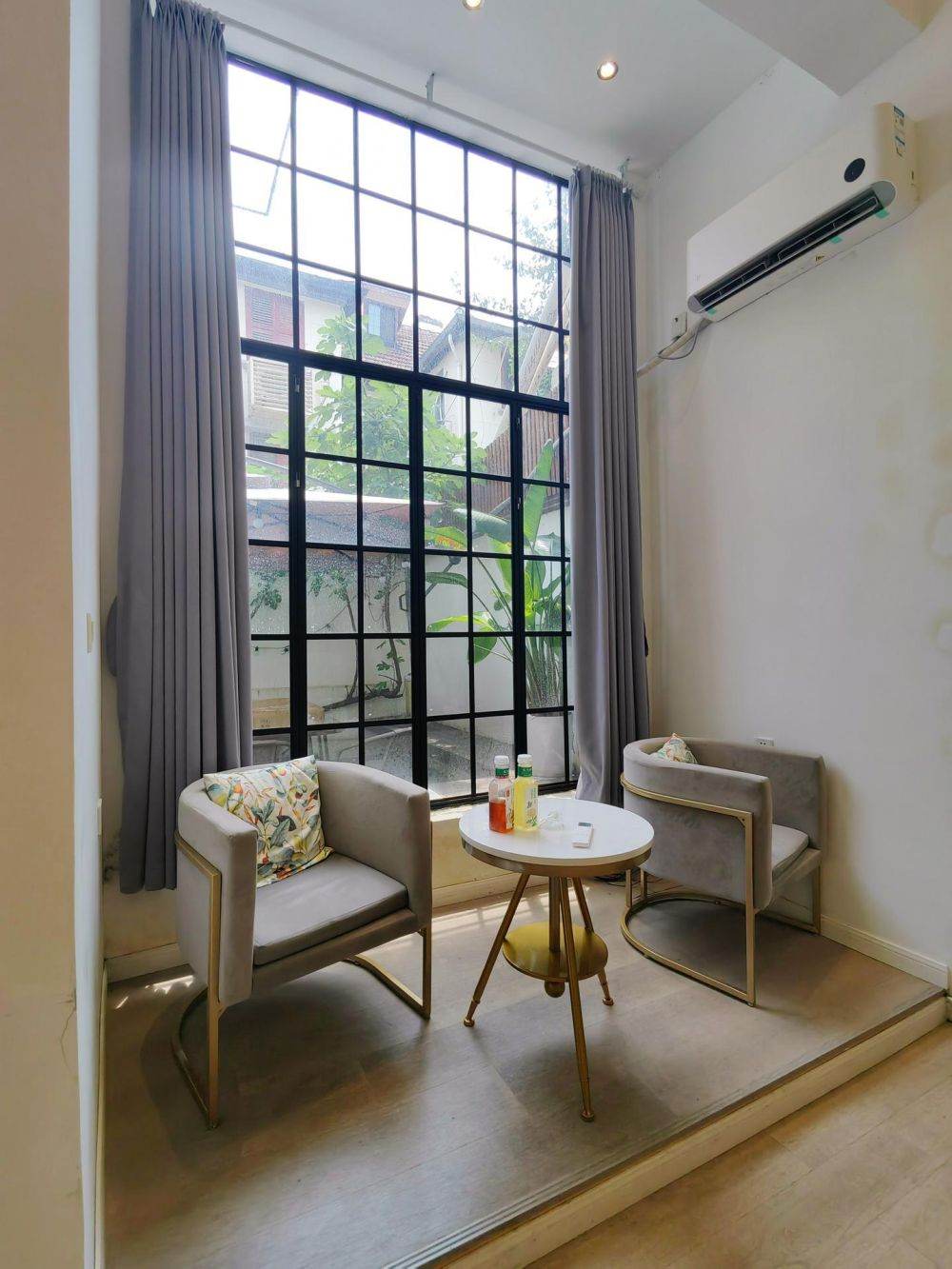 Housing image — Living Room