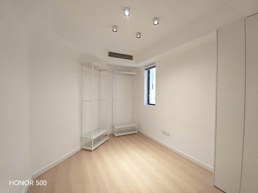 Housing image — Bedroom