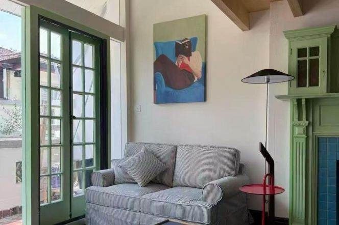 2BR Lane House near South Huangpi Road Metro with Terrace (L1/L13/L14)