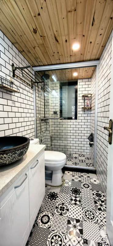 Housing image — Bathroom