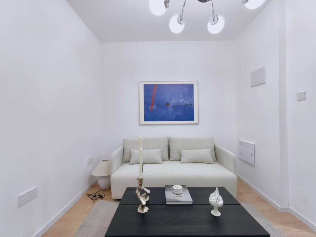 Housing image — Living Room