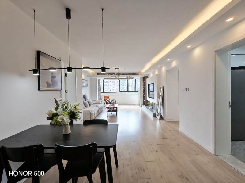 Housing image — Living Room