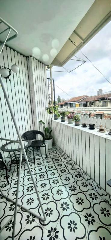 Housing image — Balcony