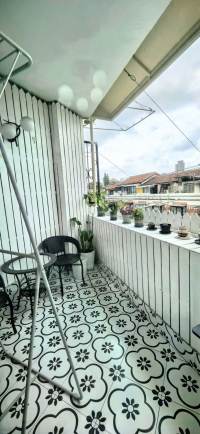 Housing image — Balcony