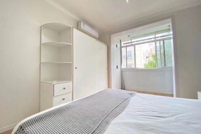 1BR Apartment near Rice Bar