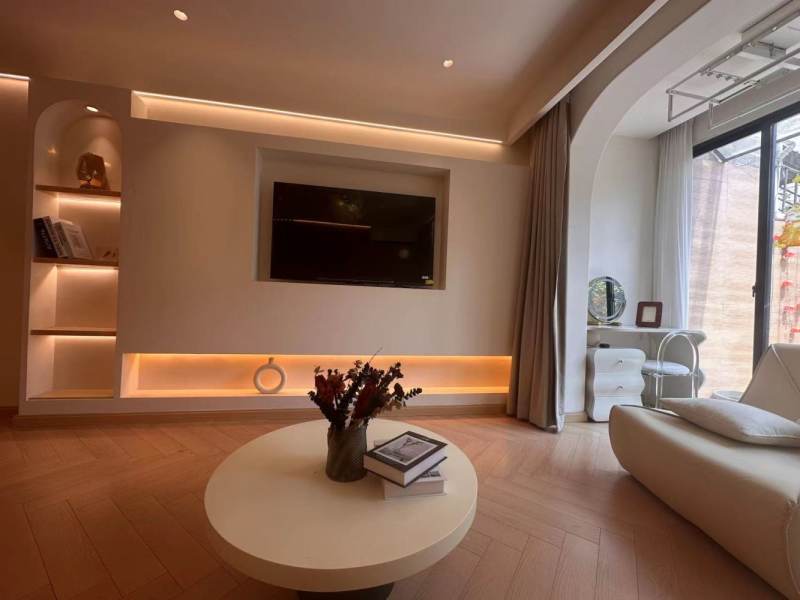 Housing image — Living Room