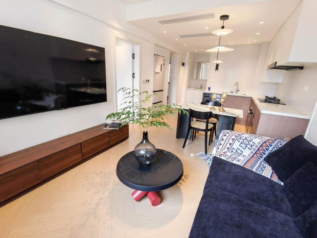 Housing image — Living Room