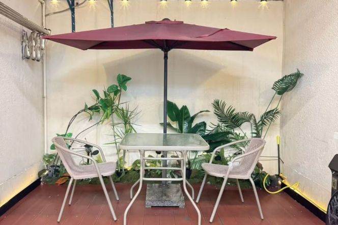 1BR Lane House in Jing'an with Private Garden